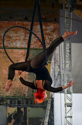 Aerial Intro Hoop Workshop with Rio Willett - Performing Arts Events - StageLync