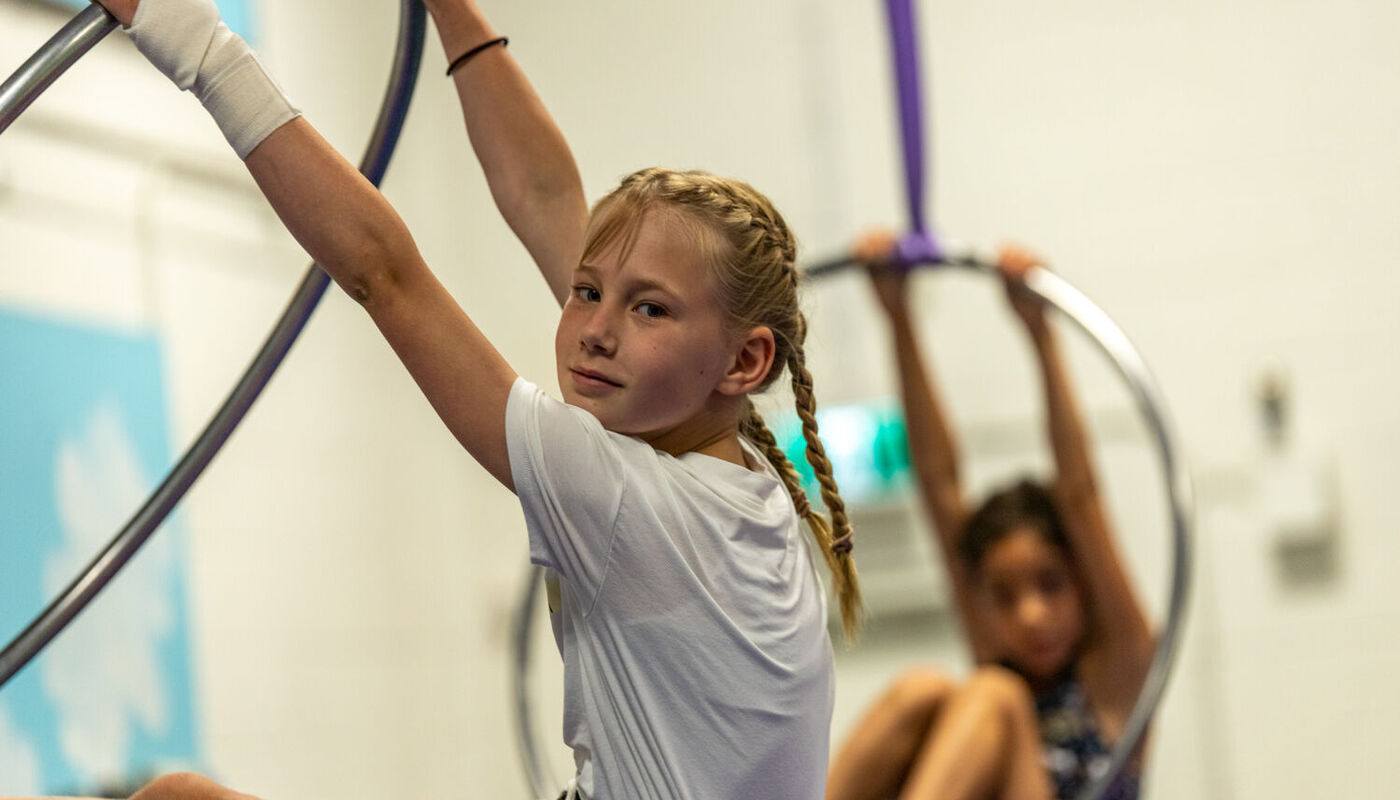 TRAPEZE & HOOP INTERMEDIATE (9-17 YEARS) - Performing Arts Events - StageLync