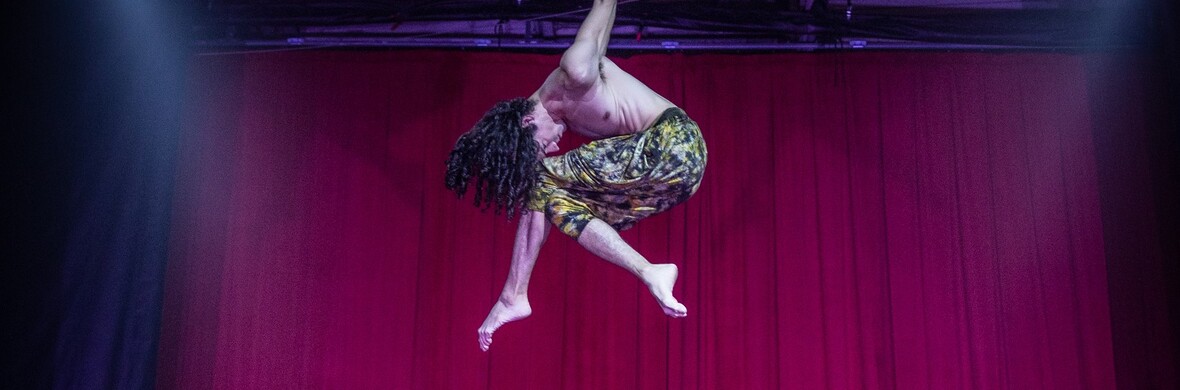"Echolocation" Straps Act - Alex Oliva - Performing Arts Acts - StageLync
