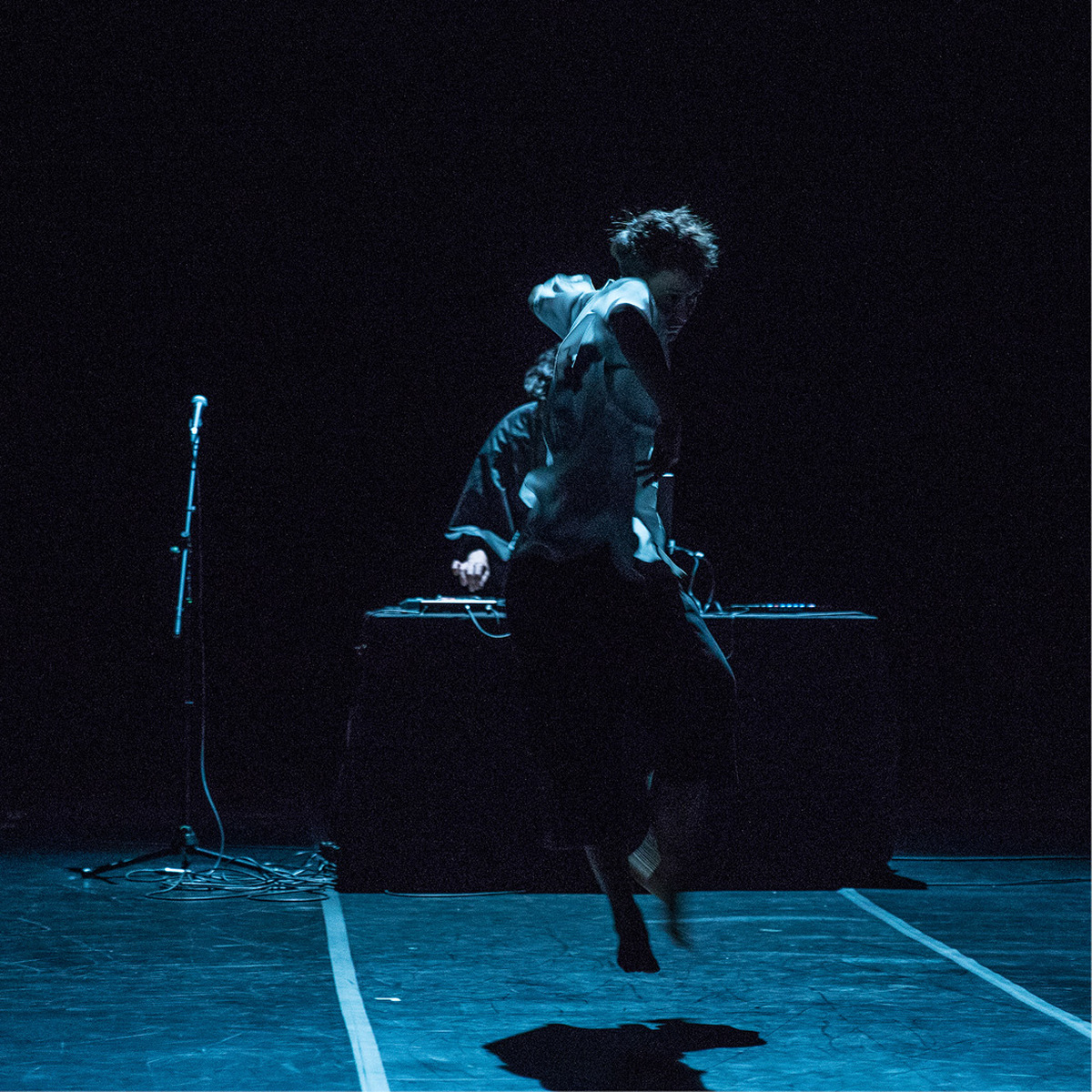 Olga_cirqanalogique - LP (Long Play) - Performing Arts Events - StageLync