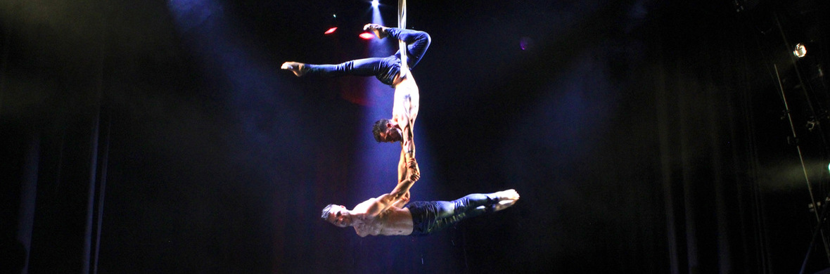 Bath Tub Straps Duo - Performing Arts Acts - StageLync