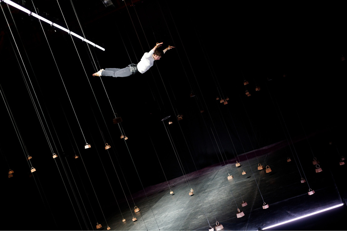 Julie Nioche - Nos solitudes - Performing Arts Events - StageLync