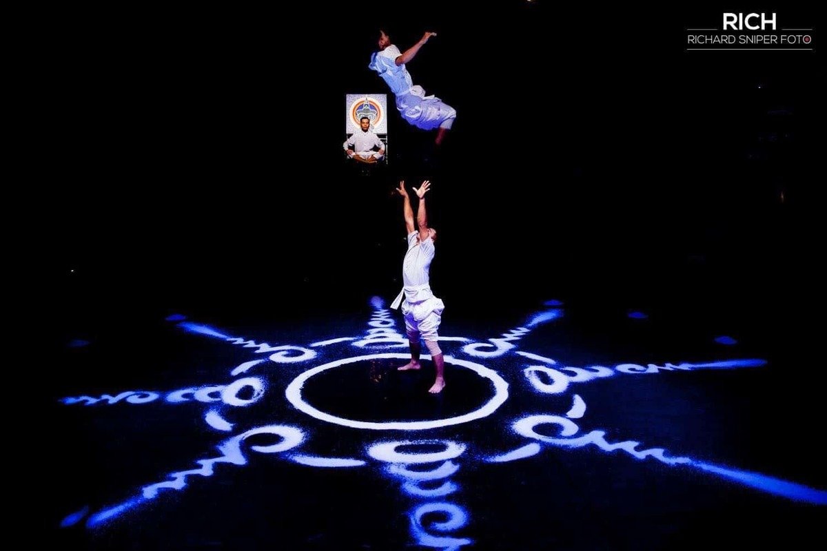 White Gold  - Circus Events - CircusTalk