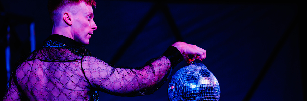 Disco Bowl Kicking - Performing Arts Acts - StageLync