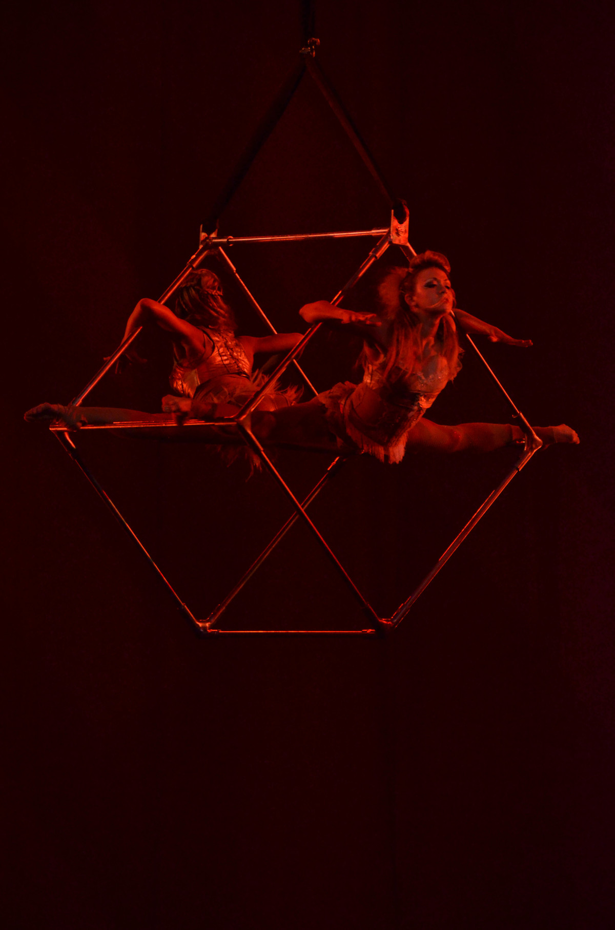 Aerial cube duo