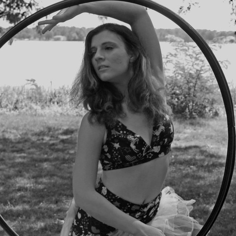 Beth Elle - Individual - United States - StageLync