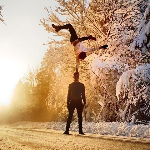 Handstand Brothers - Individual - Switzerland - StageLync