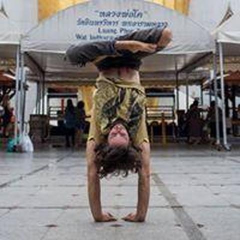 Frank Handstand - Individual - Germany - StageLync