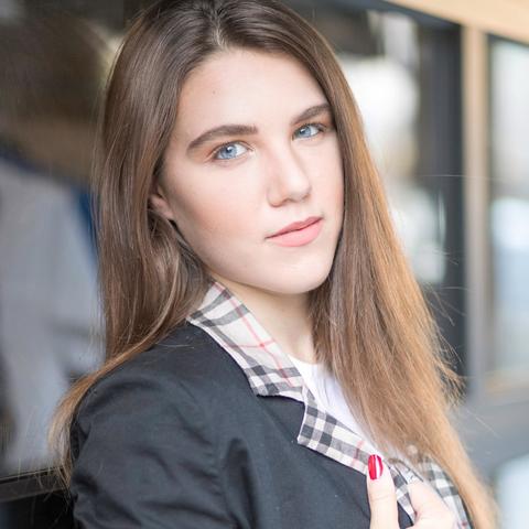 Melissa Celikovic - Individual - France - StageLync