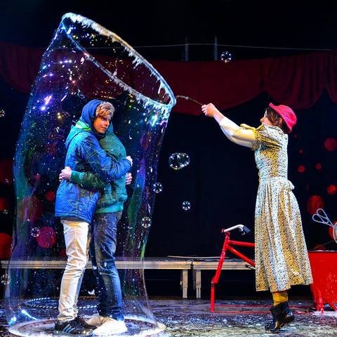 Mr and Mrs Bubble - Fabrica Athens Theater Group - Individual - Greece, Italy - StageLync