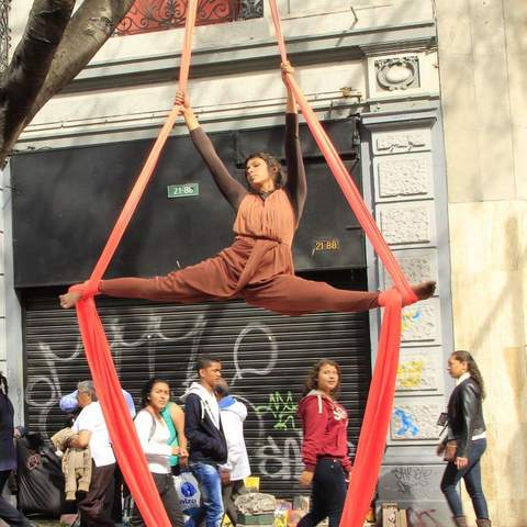 Yogarte - School - Colombia - StageLync