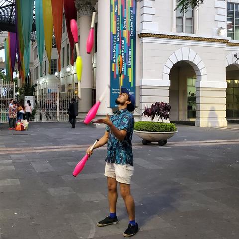 Jugglingroots raices - Individual - Ecuador - StageLync