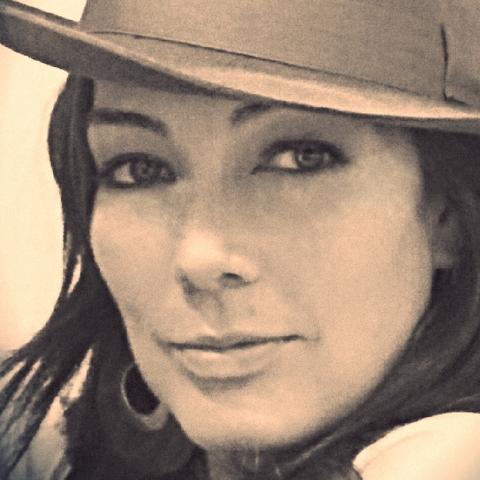 Flavia Menezes - Individual - Brazil - StageLync