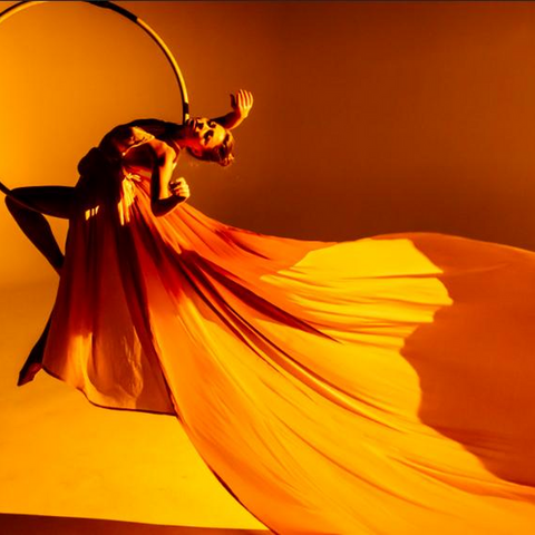 Autumn Melody Thomas - Aerial Piano Vocalist - Individual - United States - StageLync