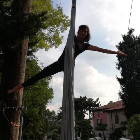 Into The silk - Individual - Bosnia and Herzegovina - StageLync