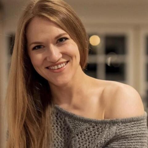Elaine Brackin - Individual - Portugal, United States - StageLync