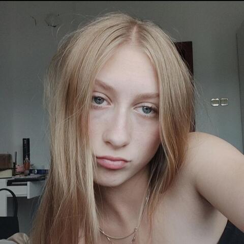 Zuzanna  Dybkowska - Individual - Poland - StageLync