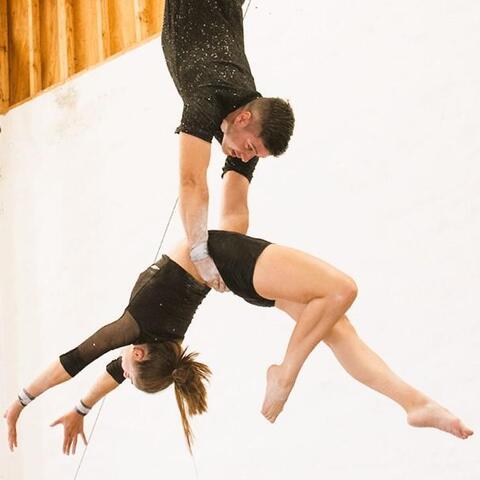 Aerial Cradle duo Fatima y Kevin - Individual - Argentina, Germany - StageLync
