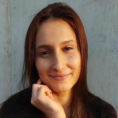 Lucia Devai - Individual - Hungary, Netherlands - StageLync