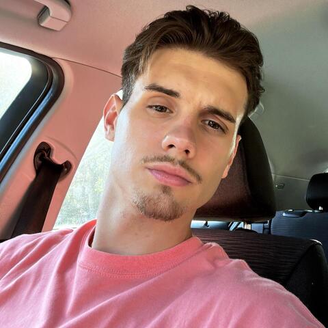 Tomi Laszlo - Individual - Hungary - StageLync