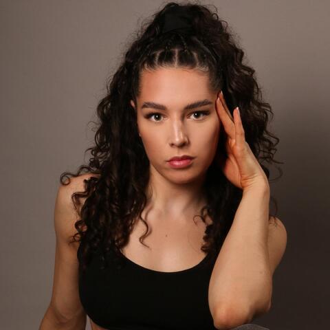 Ebony  Gumbs  - Individual - United Kingdom - StageLync