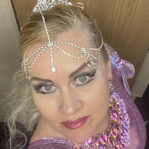Elena Zakharova  - Individual - Russia - StageLync