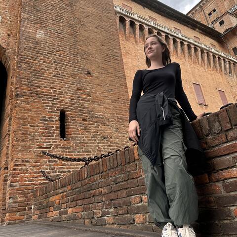 Mila Hana Breskvar - Individual - Slovenia - StageLync