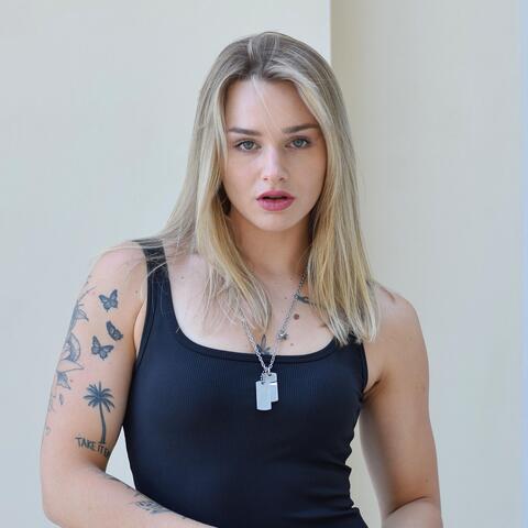 Elizabeth  Zacero - Individual - StageLync