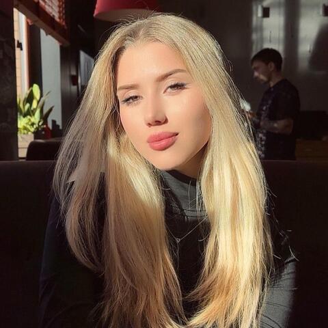 Polina Petrushenko  - Individual - Ukraine - StageLync