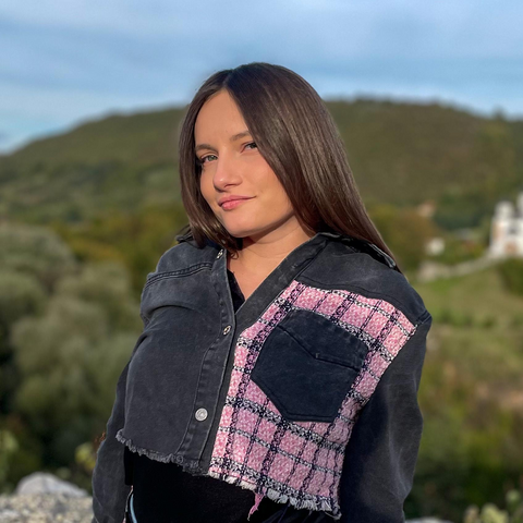 Lavinia Epure - Individual - Romania - StageLync