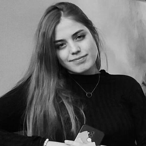 Laura Sipos - Individual - Hungary, United Kingdom, United States - StageLync