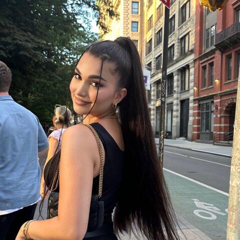 Beverly Nicole - Individual - United States - StageLync