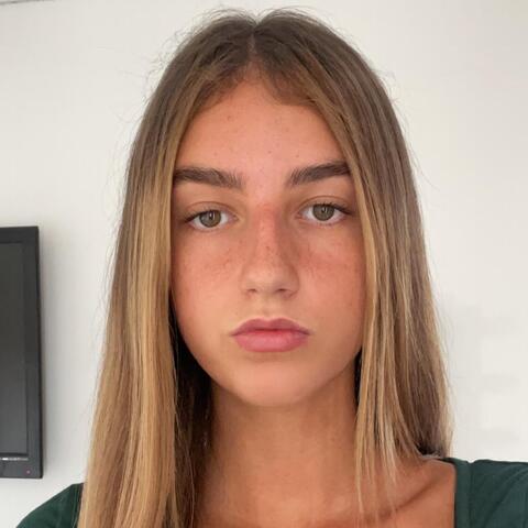 Ellie Linnell - Individual - United Kingdom - StageLync