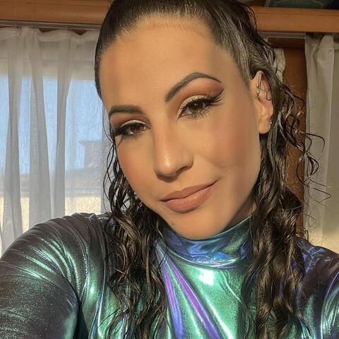 Yasmine Pálmai - Individual - Hungary - StageLync