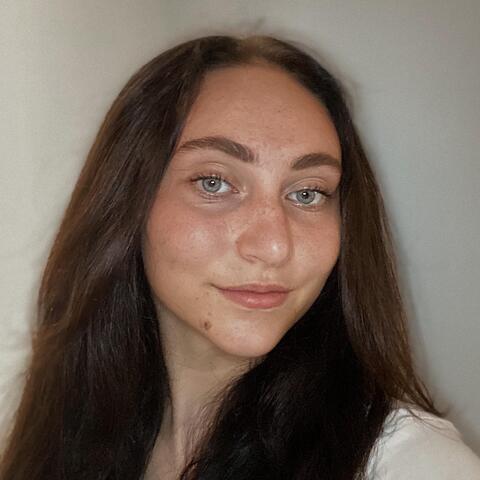 Elea Broger - Individual - France, Switzerland - StageLync