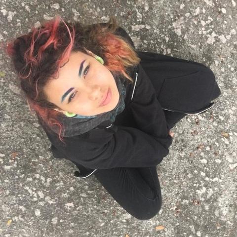 Starr Elisala - Individual - France, Samoa, United States - StageLync