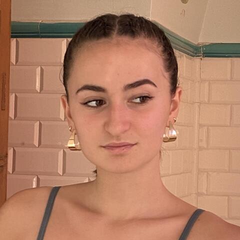 Juliette MAGNERES - Individual - France - StageLync