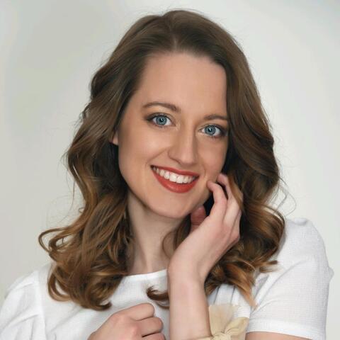 Fanni  Erdély  - Individual - Hungary - StageLync