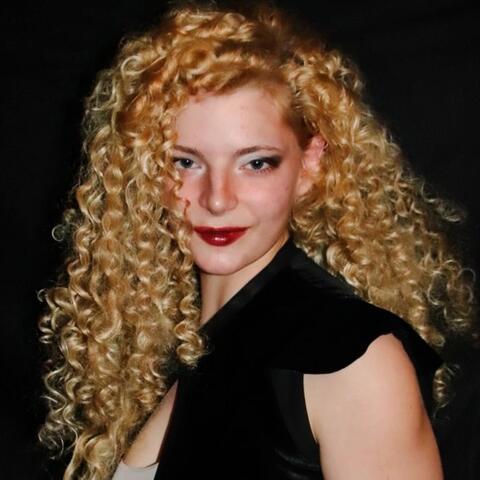 Anneka Tschuor - Individual - United States - StageLync