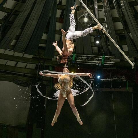 Duo Fossett - Individual - Hungary, United Kingdom - StageLync