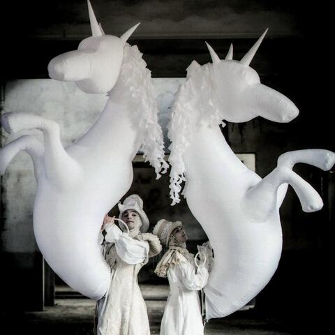 Curious Bubbles - Company - Italy - StageLync