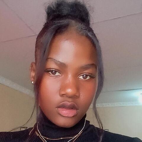 Zandile Mkhonto - Individual - South Africa - StageLync