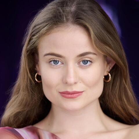 Hanna Dobson - Individual - Hungary, United Kingdom - StageLync