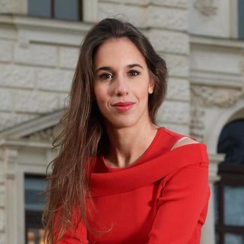 Vivien Vajda - Individual - Brazil, Hungary - StageLync