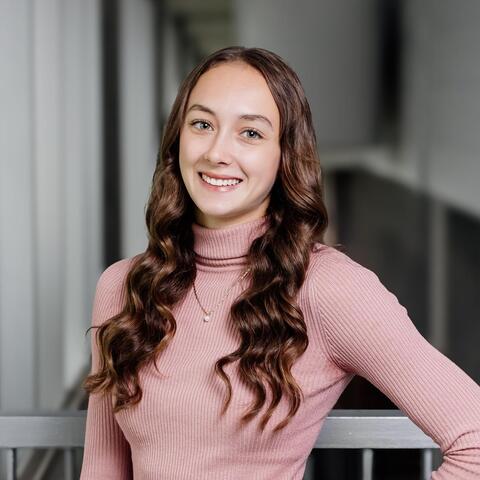 Rose Munger - Individual - Canada - StageLync