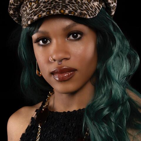 Nina Mathis - Individual - United States - StageLync